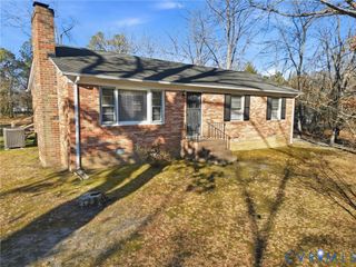 10471 Rockingham Rd, Mechanicsville, VA 23116