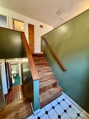 288 Nix Creek Church Road, Marion, NC 28752