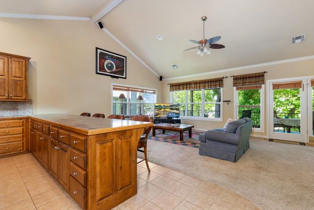 34 Brighton Bay 34, Monkey Island, OK 74331