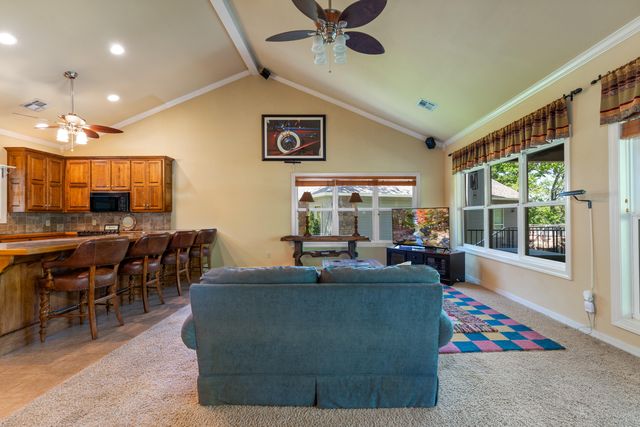 34 Brighton Bay 34, Monkey Island, OK 74331
