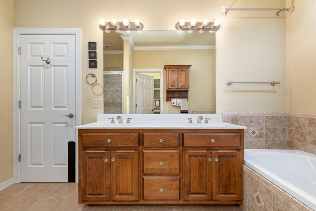 34 Brighton Bay 34, Monkey Island, OK 74331