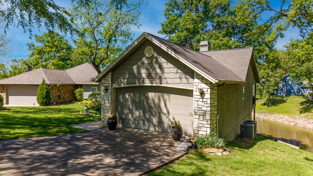 34 Brighton Bay 34, Monkey Island, OK 74331