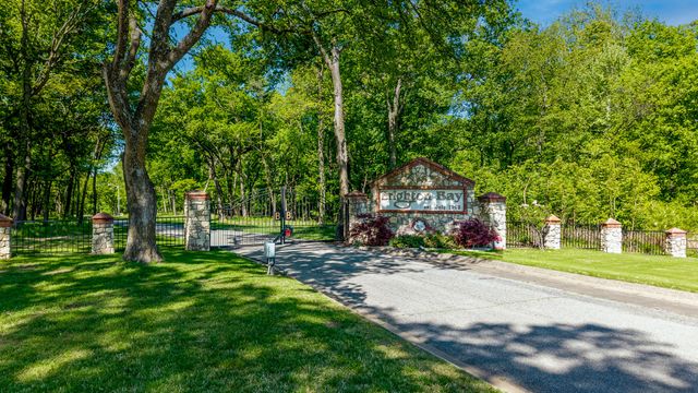 34 Brighton Bay 34, Monkey Island, OK 74331