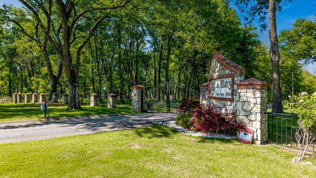 34 Brighton Bay 34, Monkey Island, OK 74331