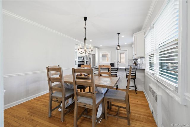 601 Lakeview Avenue, Rockville Centre, NY 11570