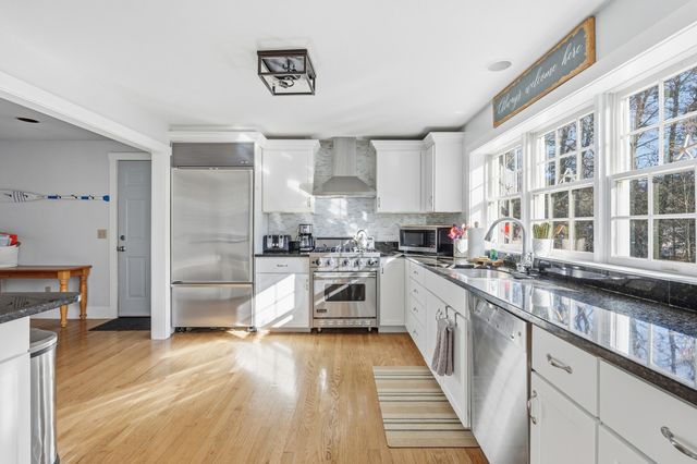 578 Huckins Neck Road, Centerville, MA 02632