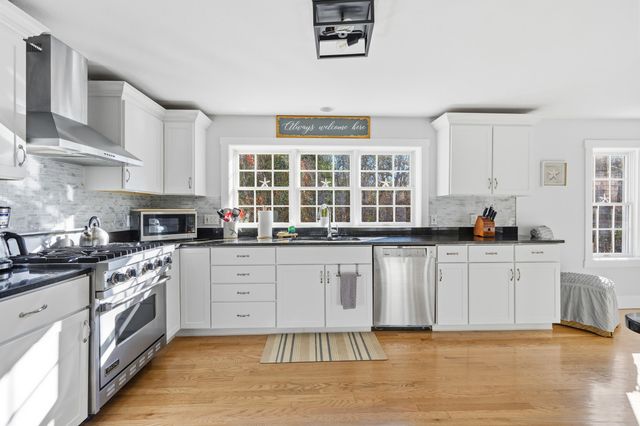 578 Huckins Neck Road, Centerville, MA 02632
