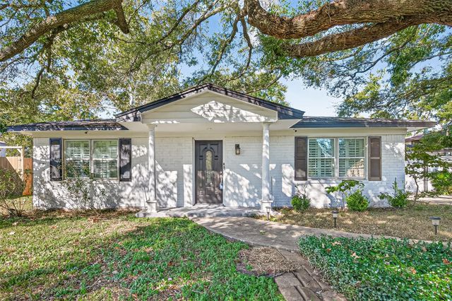 9102 N Allegro Street, Houston, TX 77080
