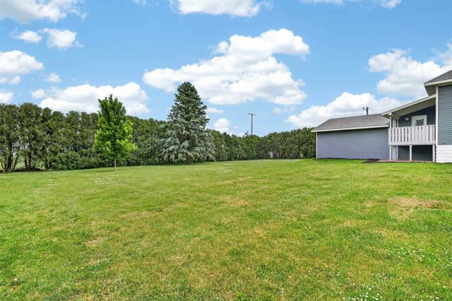 109 Sawyer Street, Stout, IA 50673
