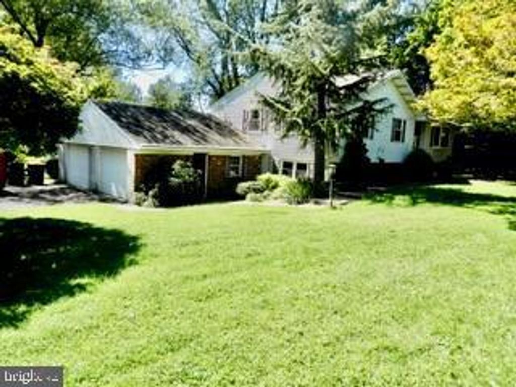 214 PHEASANT HILL RD, SELLERSVILLE, PA 18960 — photo 2