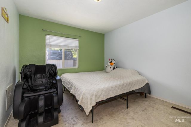 304 Maple St, Nampa, ID 83686