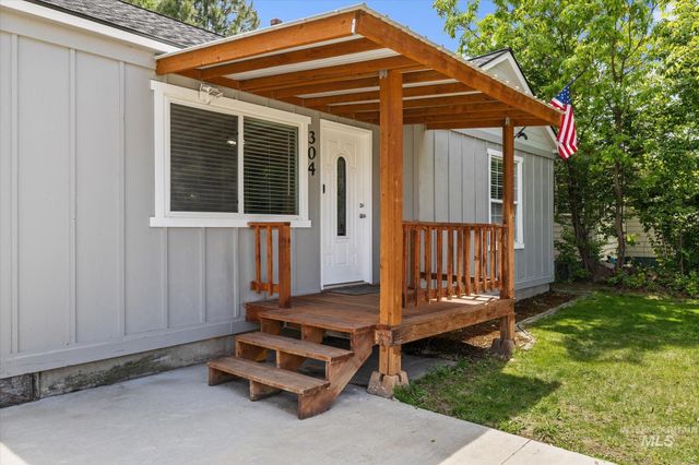 304 Maple St, Nampa, ID 83686