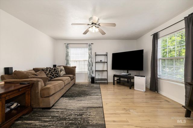 304 Maple St, Nampa, ID 83686