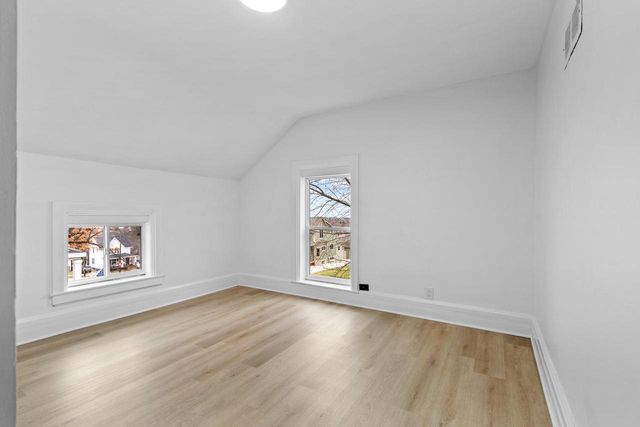 120 N Park PLACE, Plymouth, WI 53073