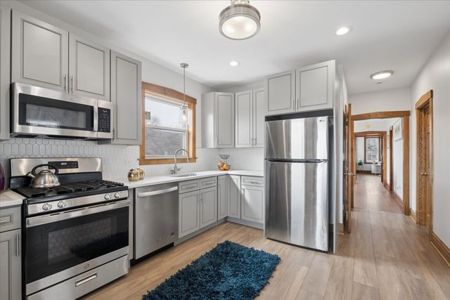 1341 Ridgeland Avenue 2, Berwyn, IL 60402