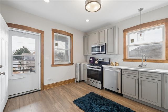 1341 Ridgeland Avenue 2, Berwyn, IL 60402