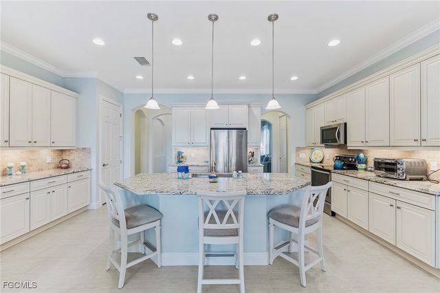 12459 Kentwood AVE, Fort Myers, FL 33913