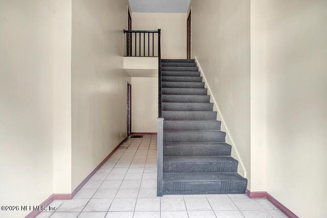 3906 MISSION Drive 1, Jacksonville, FL 32217