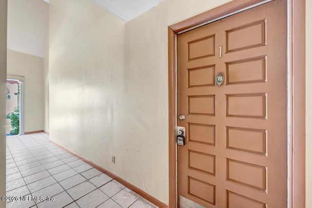 3906 MISSION Drive 1, Jacksonville, FL 32217