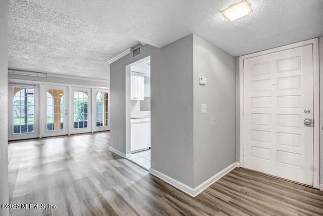 3906 MISSION Drive 1, Jacksonville, FL 32217