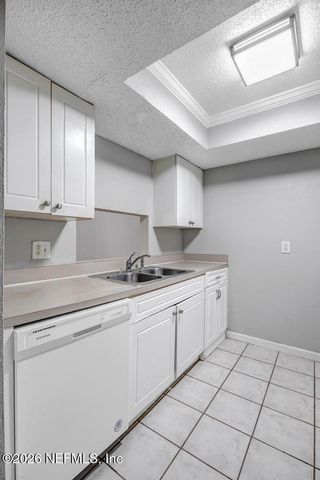 3906 MISSION Drive 1, Jacksonville, FL 32217