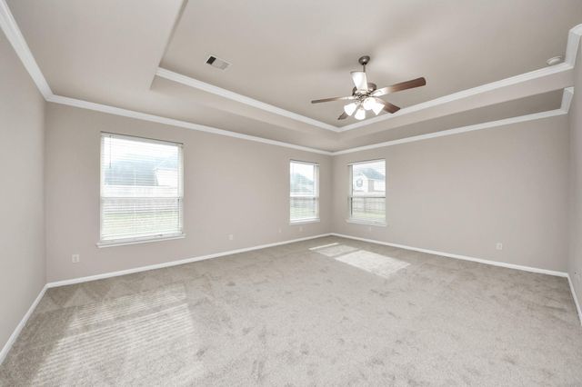 4002 Broadmoor Drive, Mont Belvieu, TX 77523