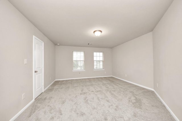 4002 Broadmoor Drive, Mont Belvieu, TX 77523