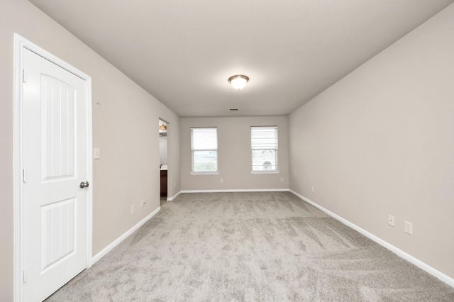 4002 Broadmoor Drive, Mont Belvieu, TX 77523