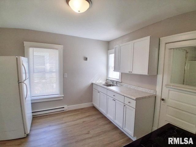 316 E MELBOURNE Avenue, Peoria, IL 61603