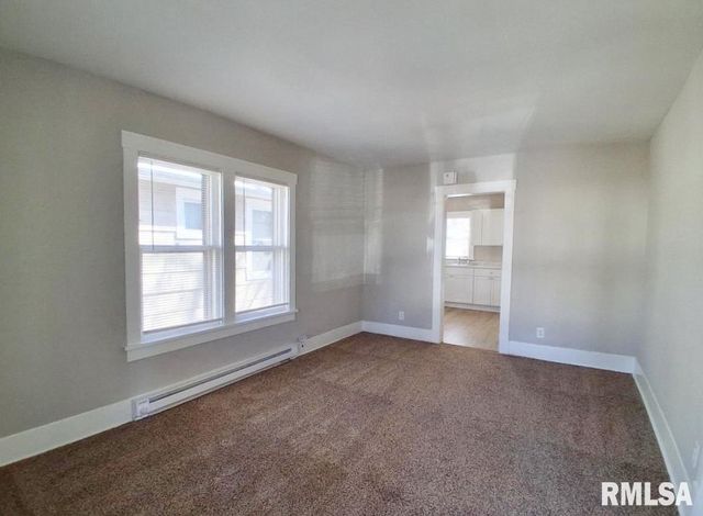 316 E MELBOURNE Avenue, Peoria, IL 61603