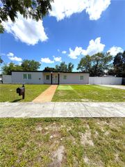 15825 E Bunche Park Dr, Miami Gardens, FL 33054