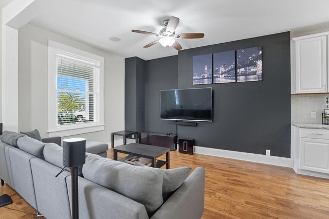 517 W 10th Street, Newport, KY 41071