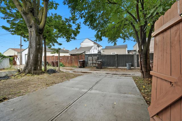 517 W 10th Street, Newport, KY 41071