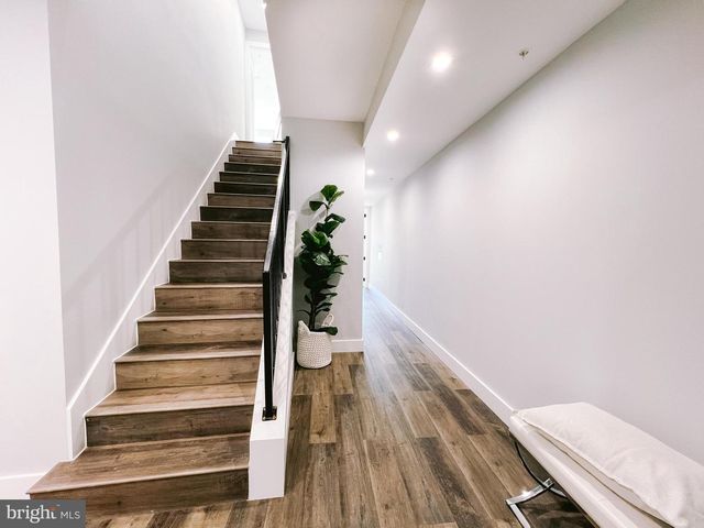 1268 Holbrook Ter NE Unit 1, Washington, DC 20002