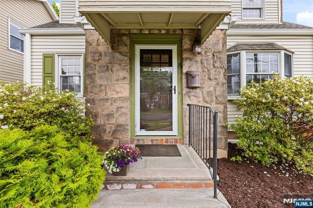 8 Huntting Drive, Dumont, NJ 07628