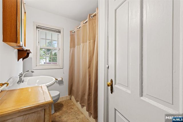 8 Huntting Drive, Dumont, NJ 07628
