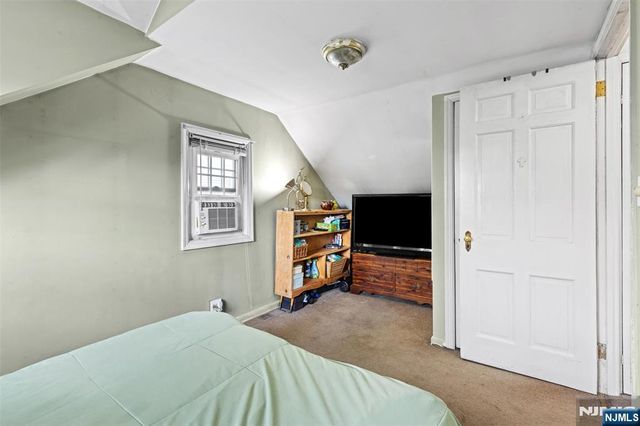 8 Huntting Drive, Dumont, NJ 07628