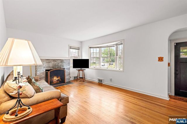 8 Huntting Drive, Dumont, NJ 07628