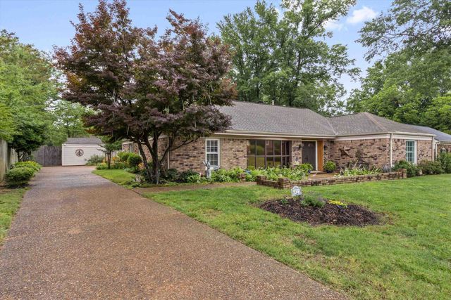 6921 STORNAWAY DR, Memphis, TN 38119
