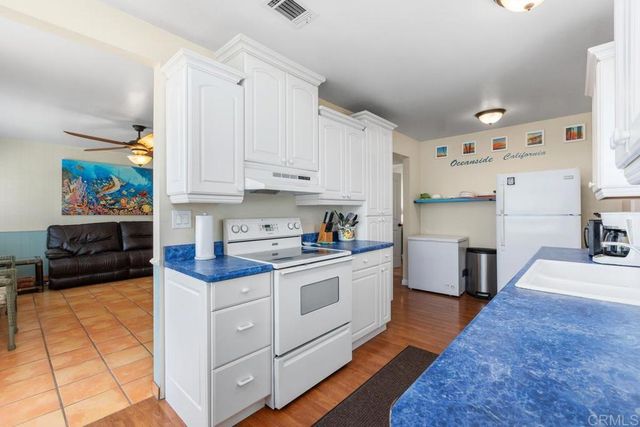 3240 Calle Osuna, Oceanside, CA 92056