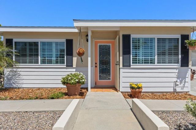3240 Calle Osuna, Oceanside, CA 92056