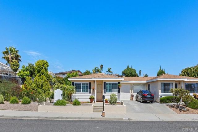 3240 Calle Osuna, Oceanside, CA 92056