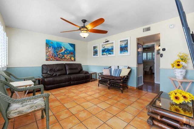 3240 Calle Osuna, Oceanside, CA 92056