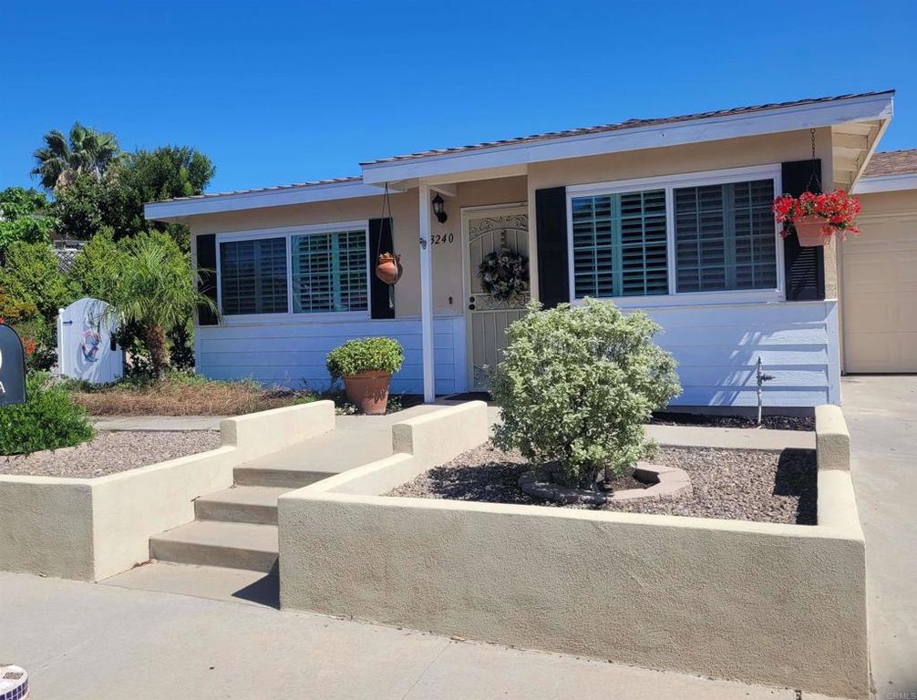3240 Calle Osuna, Oceanside, CA 92056