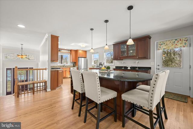 6642 SENECA DR, Columbia, MD 21046