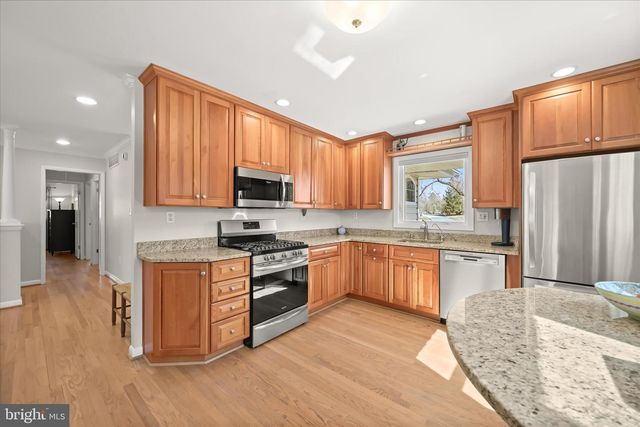 6642 SENECA DR, Columbia, MD 21046