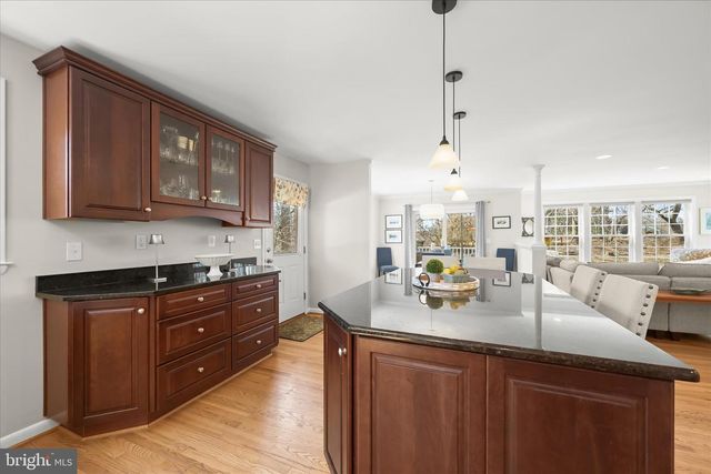 6642 SENECA DR, Columbia, MD 21046