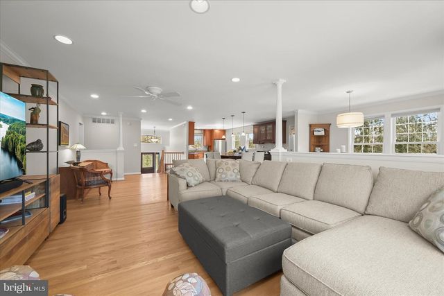 6642 SENECA DR, Columbia, MD 21046