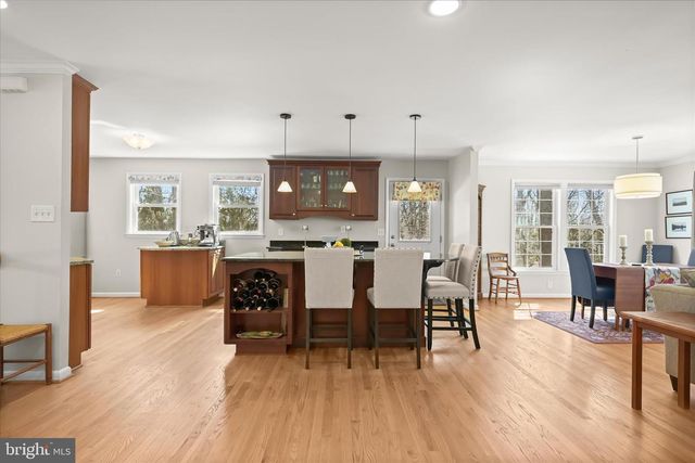 6642 SENECA DR, Columbia, MD 21046