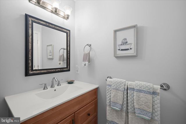 6642 SENECA DR, Columbia, MD 21046